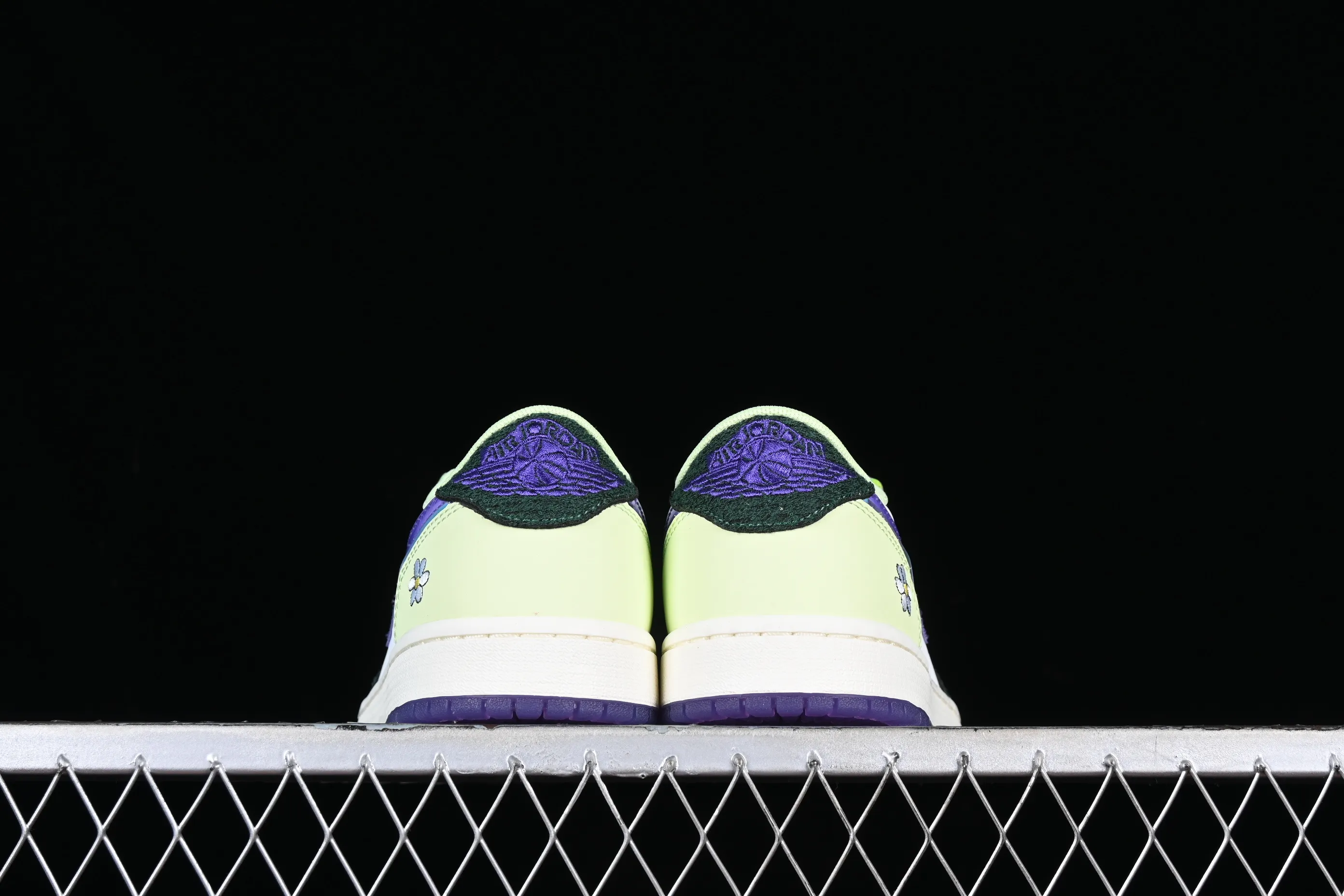 All categories Air Jordan Jordan series basketball shoes Air Jordan 1 Low G version pure original Air Jordan 1 Low OG "Doernbecher" AJ1 Joe 1 charity low-top cultural casual sneakers FD9665-351